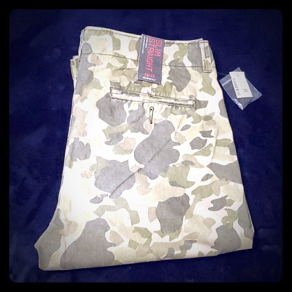 Mens, Aeropostale Chino pant size 36W
